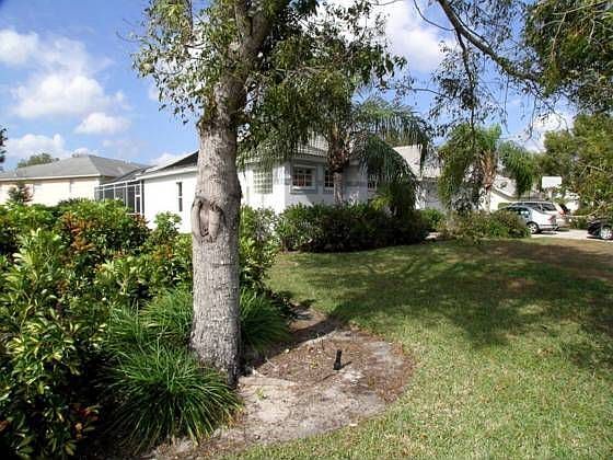 1st image of 700 Henley Dr