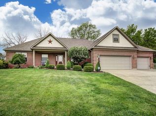 59 Royal Ridge Ct, Germantown, OH 45327