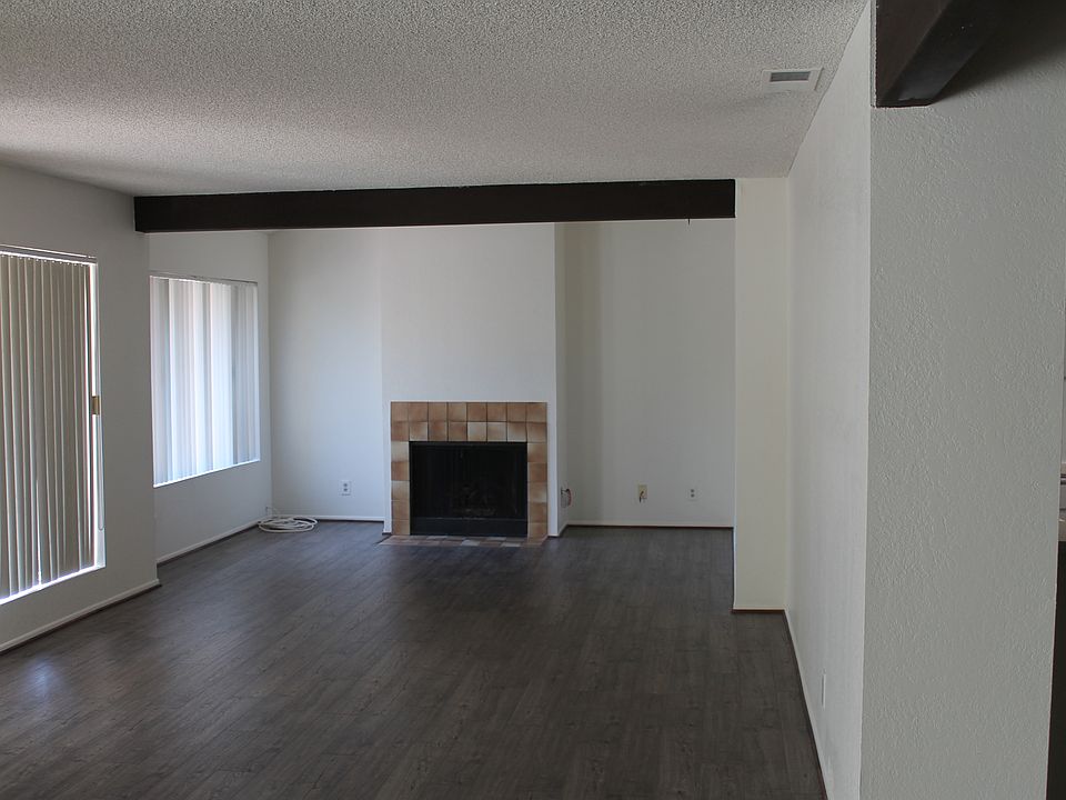 2nd image of 2033 Village Ln
