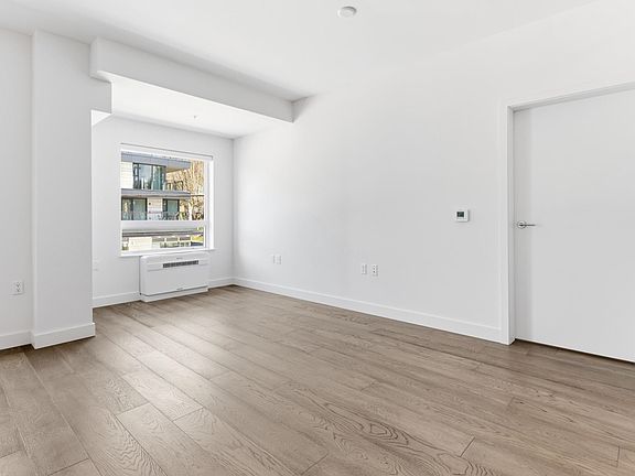 3rd image of 3590 W 39th Ave #202