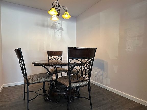 5th image of 324 Russell Rd APT 109