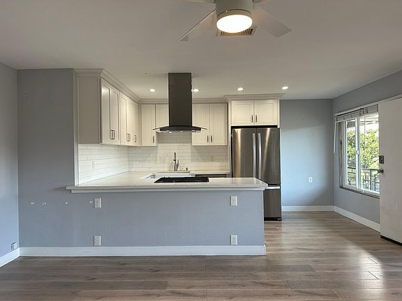 5th image of 751 Bennett Ave APT 6