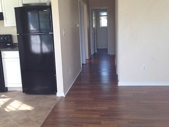 4th image of 450 Christian Ave