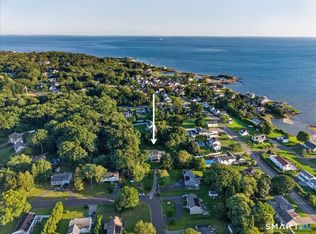15-R Lee Road, Waterford, CT 06385