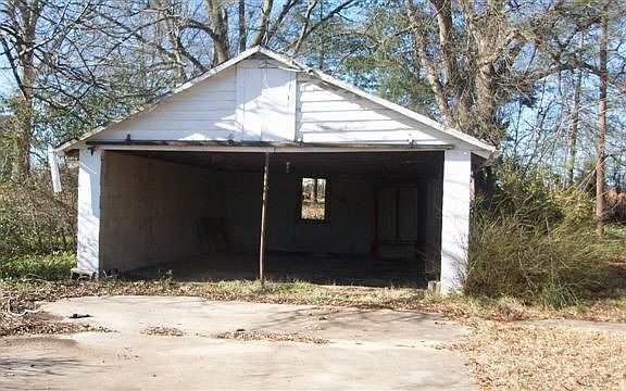 3rd image of 630 Wilkinsville Hwy