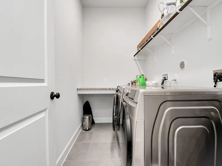 1538 Park Path Dr — Photo 21