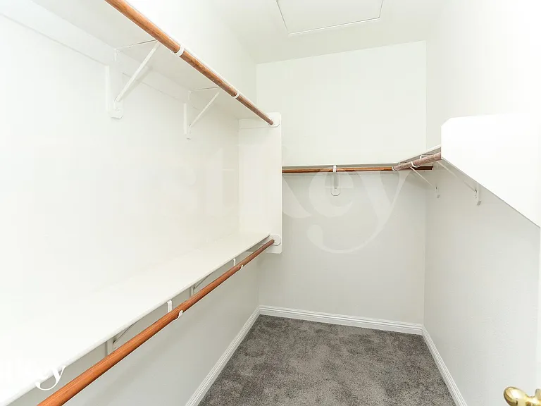 4517 Possum Berry Ln — Photo 10