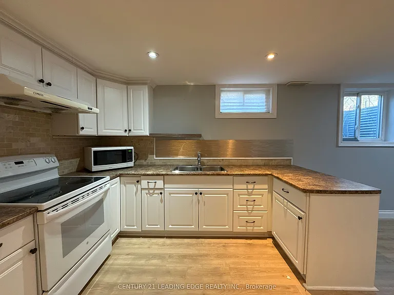 303 Wilson Rd N — Photo 10