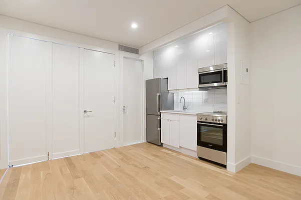 Rented by REAL New York | media 10