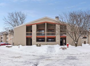 350 Shelard Pkwy UNIT 111, Saint Louis Park, MN 55426