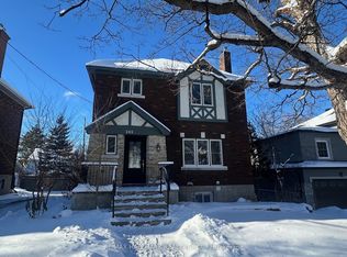 242 Harmer Ave S, Ottawa, ON K1Y0V6