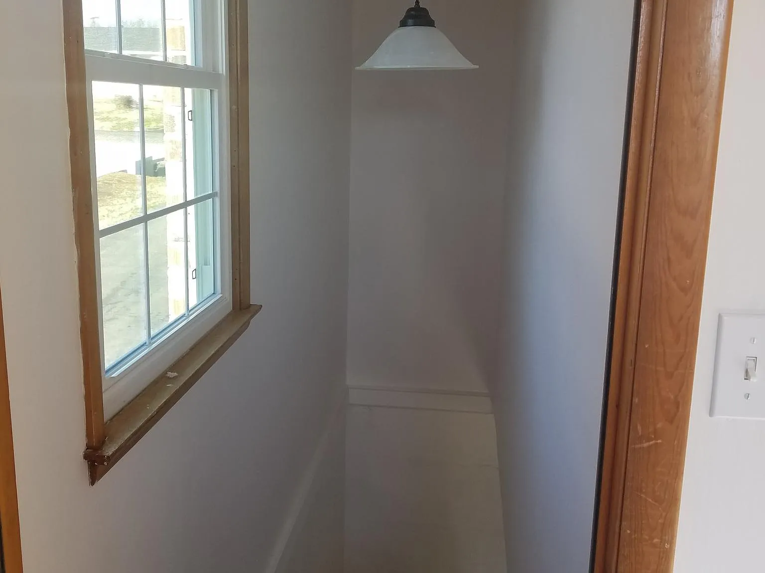 3 bed, 1.5 bath, 1325 sqft, $2,350 — Photo 4
