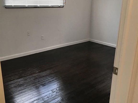 5th image of 909 E Santa Fe St