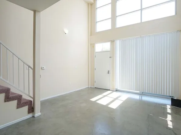 922 W 23rd St #206, Los Angeles, CA 90007