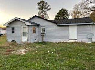 95 Gates Bank Rd, Corapeake, NC 27937