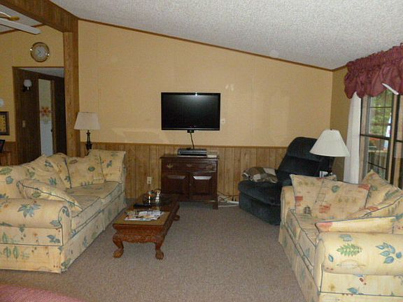 4th image of Wilkins Court Dr