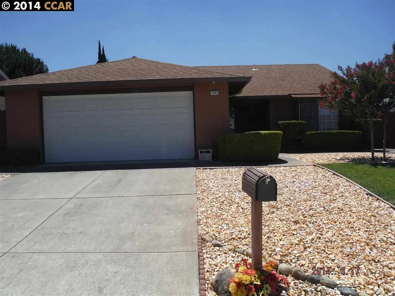 3593 Sharon Ct photo 1