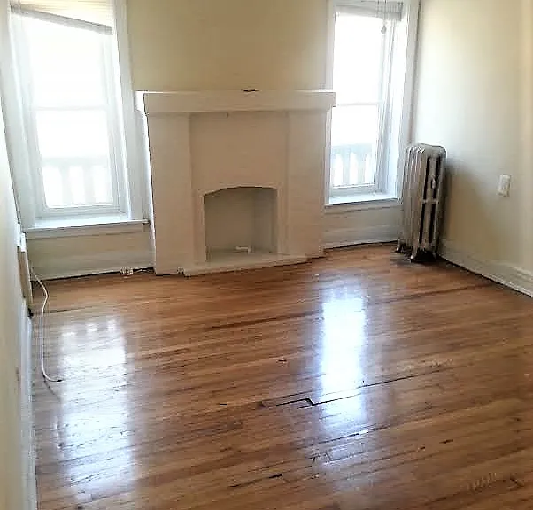 6540 N Lakewood Ave #2 — Photo 1