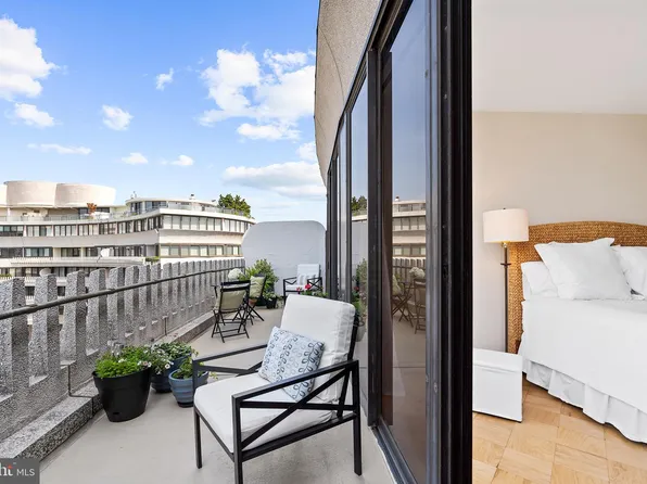 700 New Hampshire Ave NW #1412, Washington, DC 20037