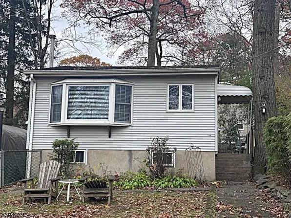 360 Lake Shore Dr, West Milford Twp., NJ 07421