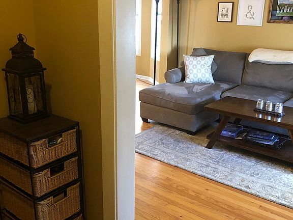 2nd image of 1513 Florence Ave #1