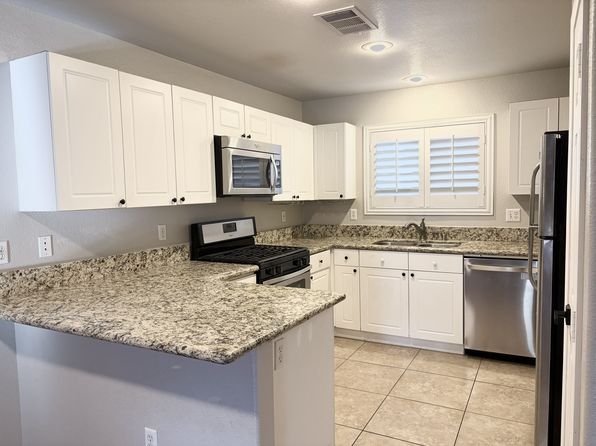 401 Pine Haven St APT 103