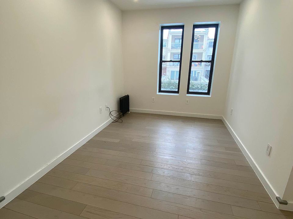 1st image of 15 Wyckoff St APT 14