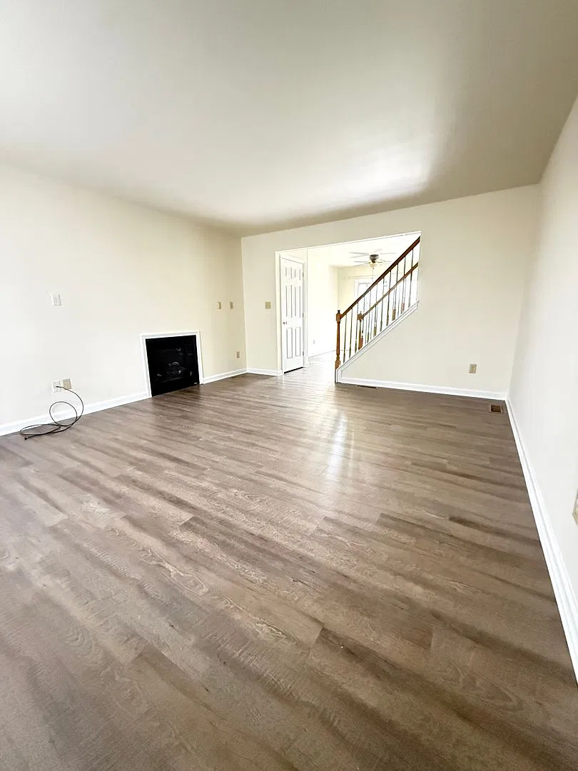 3 Bd / 2.5 Bth Upper Perk Townhome — Photo 2