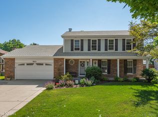 7013 Penner Ave, Downers Grove, IL 60516