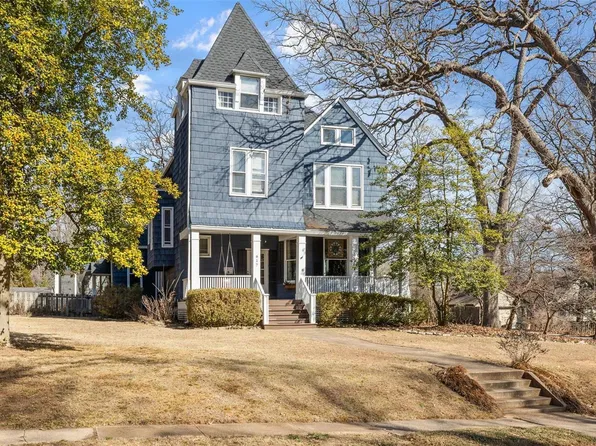 617 Sunnyside Ave, Saint Louis, MO 63119