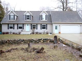 7350 Spring St, Charlevoix, MI 49720