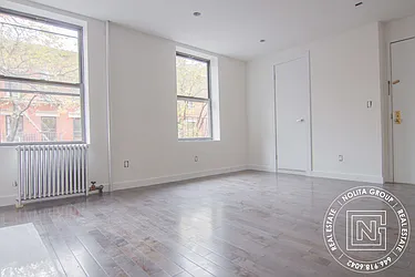 Rented by Nolita Group