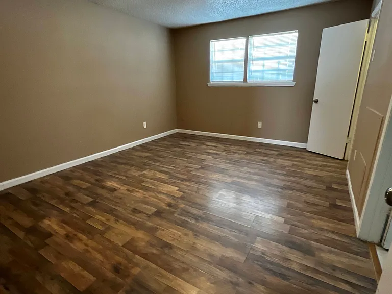 5514 Gatewood Ave — Photo 9