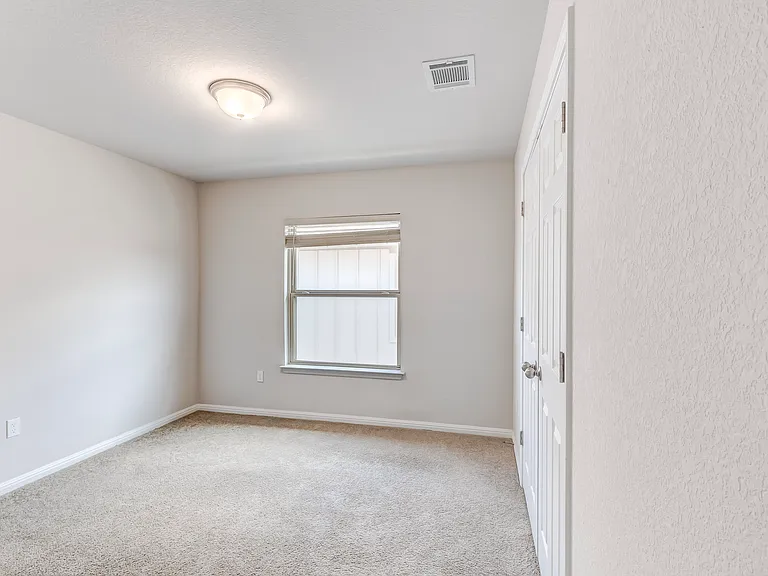 425 Arrowhead Vine St — Photo 30