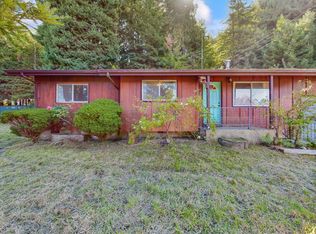 290 Willow Ln, Rio Dell, CA 95562