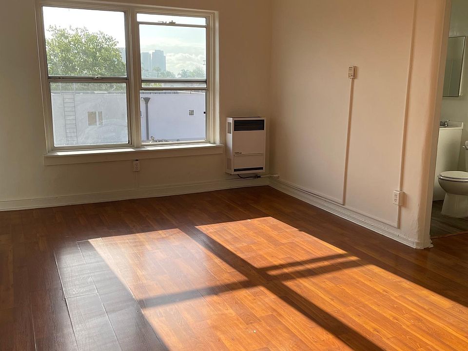 1st image of 2268 W 14th St #D09520810
