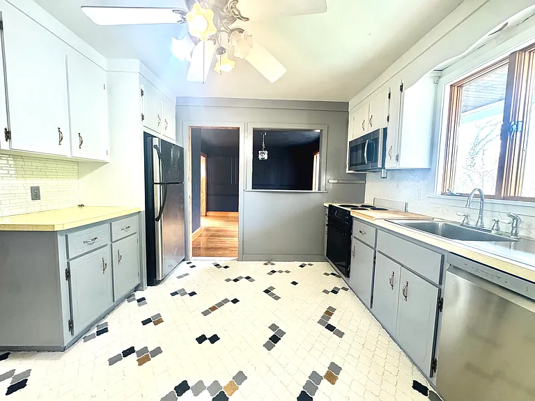 53 Breck Ave #53 — Photo 7