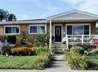 253 Cherry Ln, South Chicago Heights, IL