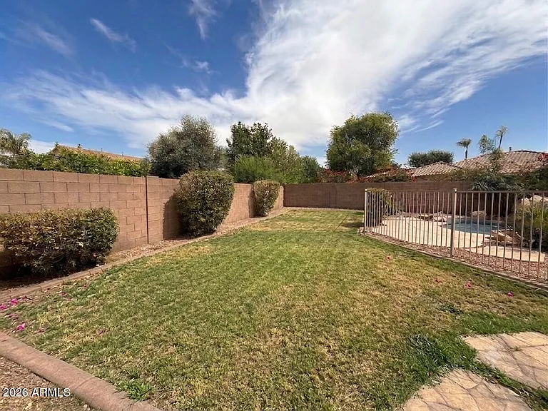 4155 E Clubview Dr — Photo 5