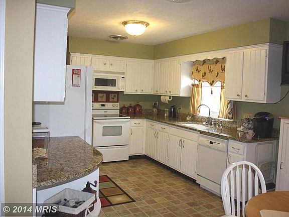 2nd image of 141 Garden Ct
