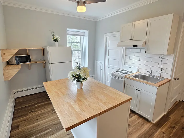 3 Highland St — Photo 1
