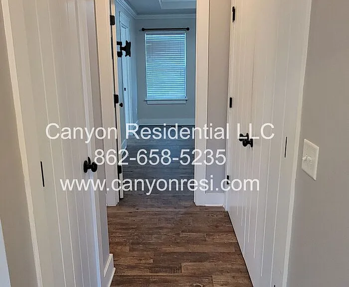 7451 Pfizer Dr — Photo 18