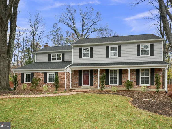 3702 Carriage House Ct, Alexandria, VA 22309