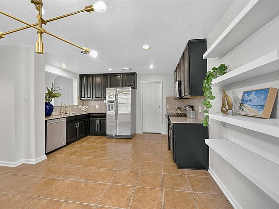 3rd image of 14123 Autumn Ridge Trail Dr