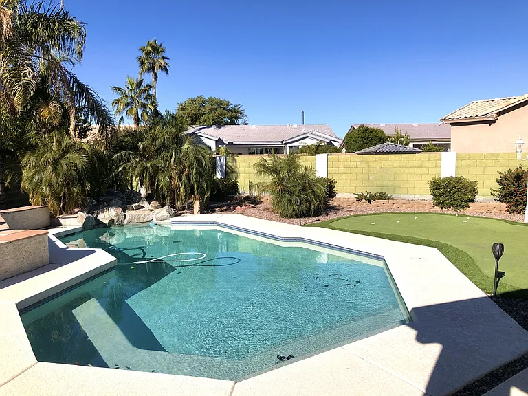 723 W Leah Ct — Photo 19