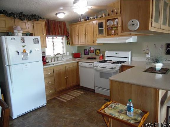 4th image of 2612 Mary Ave