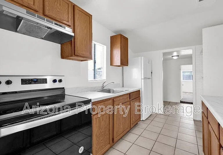 119 W 9th Pl — Photo 9