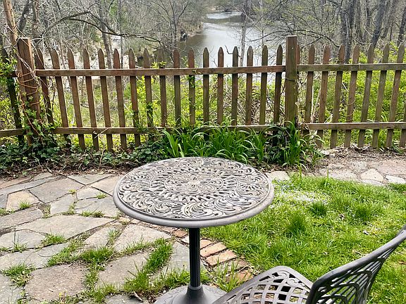 Outdoor Nook/Overlook