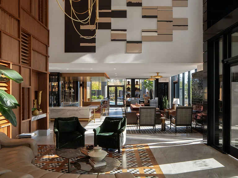 Oro Ballantyne — Photo 2
