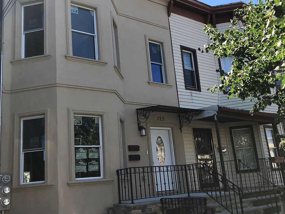 1st image of 125 Bay 14 St